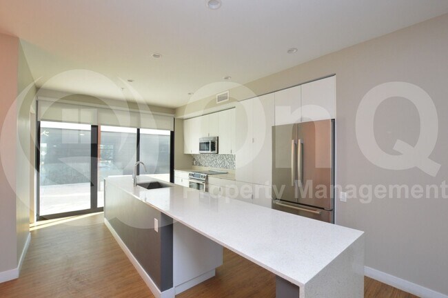 Foto del edificio - 1717 N 1st Ave