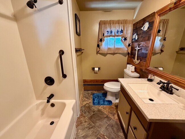 Foto del edificio - Ranch Home with 3 Bedrooms and a Yard