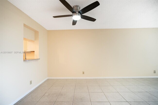 Foto del edificio - 260 NW 76th Ave