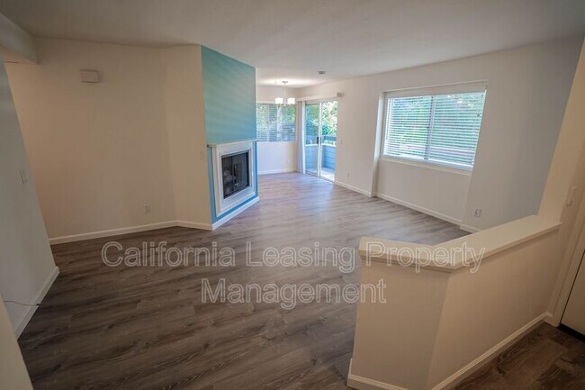 Building Photo - 26955 Rainbow Glen Dr