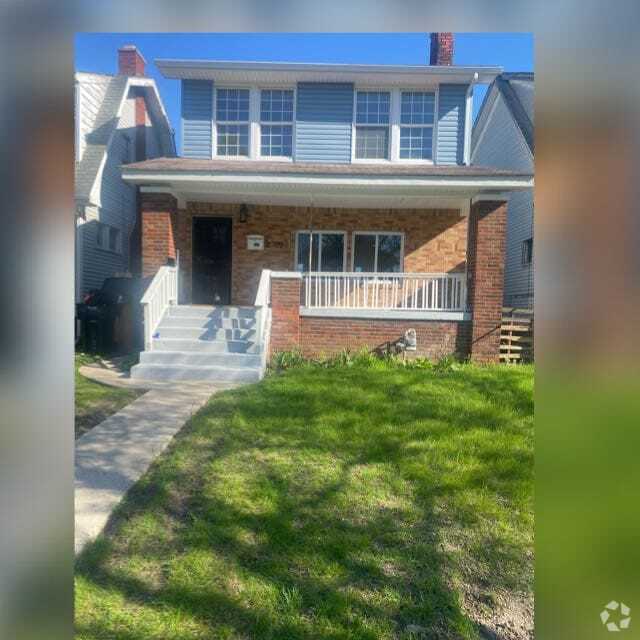 Building Photo - 2299 Tuxedo St
