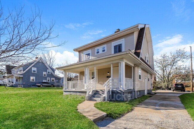 Foto del edificio - 43 W Hillcrest Ave