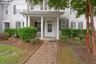 Building Photo - 132 Point Comfort Ln