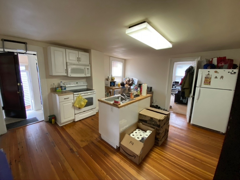 Primary Photo - 157 Olive St