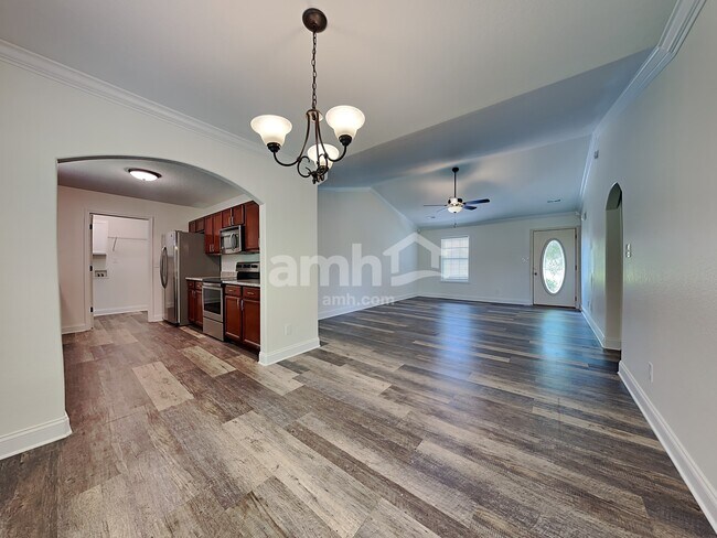 Building Photo - 7648 Applecross Rd