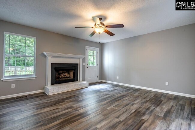 Foto del edificio - 119 Armanda Rd