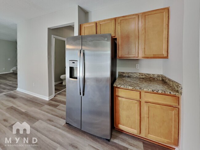 Foto del edificio - 2250 Village Green Dr