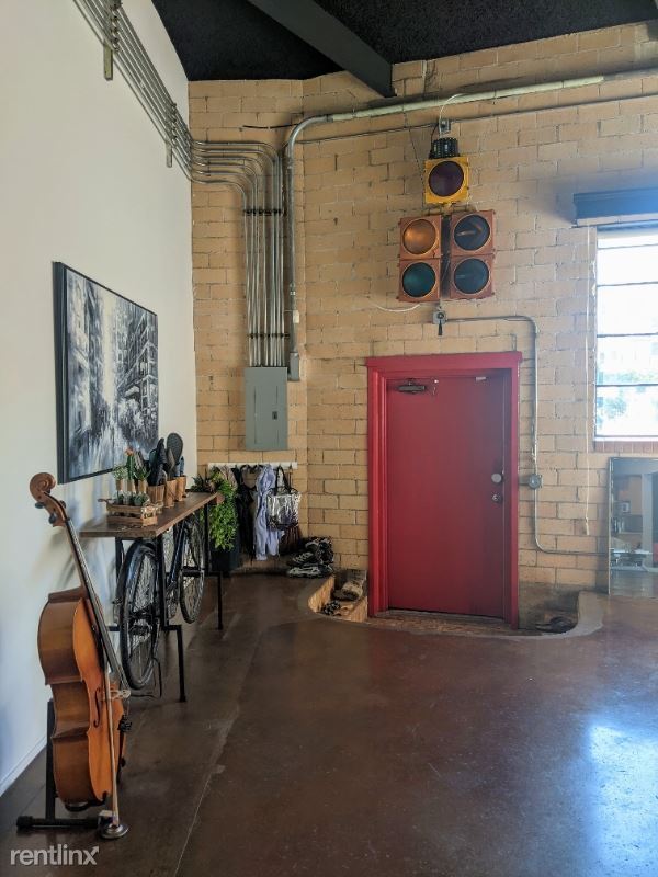 Foto principal - 2 br, 2.5 bath House - 3027 Taylor St