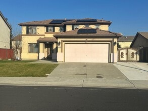 Building Photo - 2745 Sebastan Ln