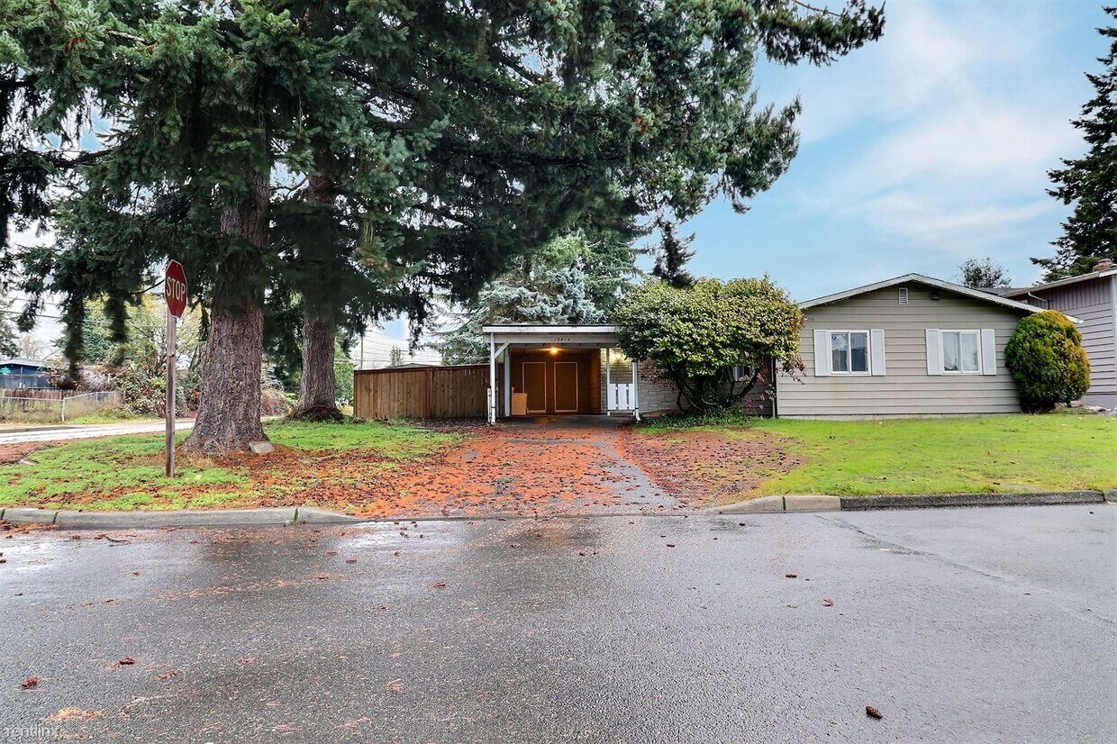 Primary Photo - 3 br, 1.5 bath House - 26804 17th Place South