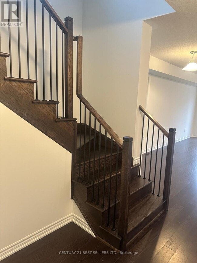 Photo du bâtiment - 1474 Savoline Blvd