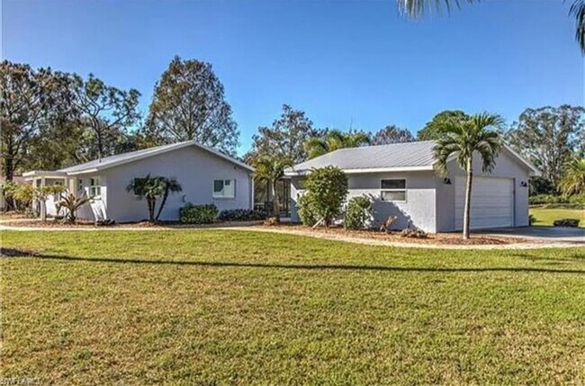 Country Living Pool Home! 3 bed 2 bath, pr... - Country Living Pool Home! 3 bed 2 bath, pr...