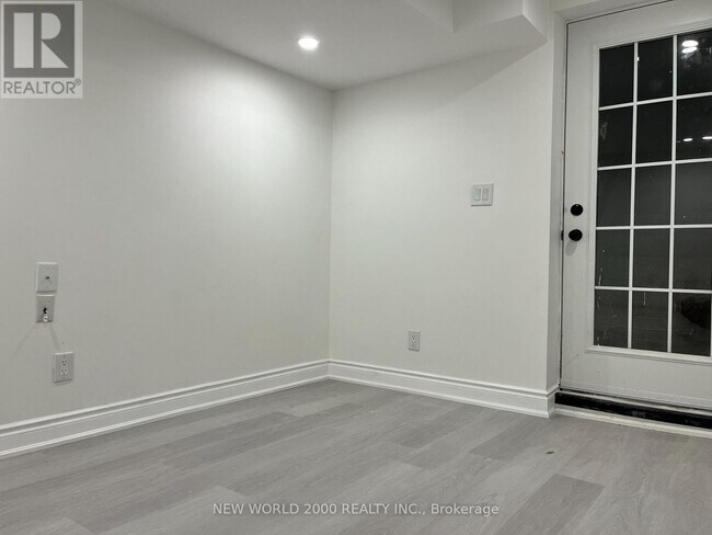 Photo du bâtiment - 4718 Centretown Way