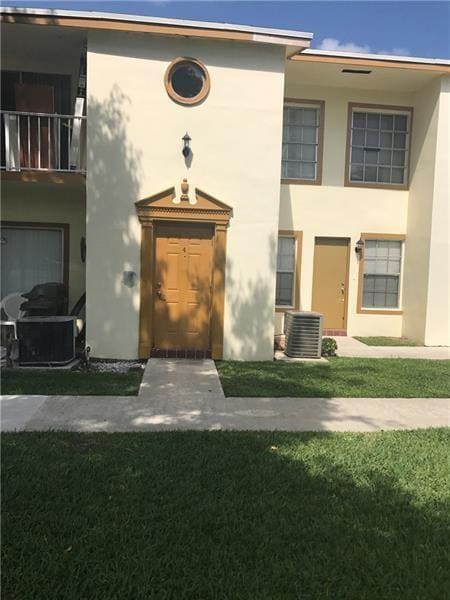 Building Photo - 5850 NW 57th Ave