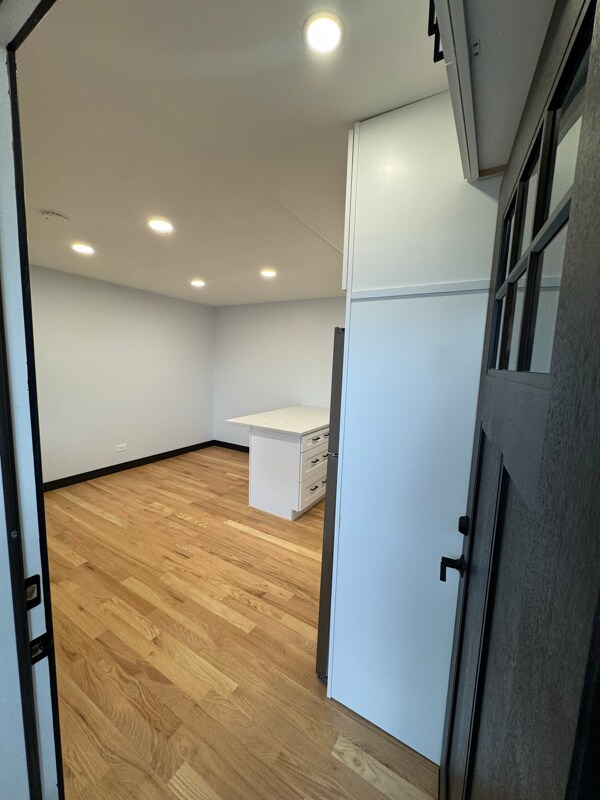 Building Photo - 5916 N Odell Ave