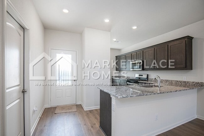 Building Photo - 11004 Gray Mare Dr