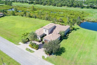 Building Photo - 138 SE Via San Marino
