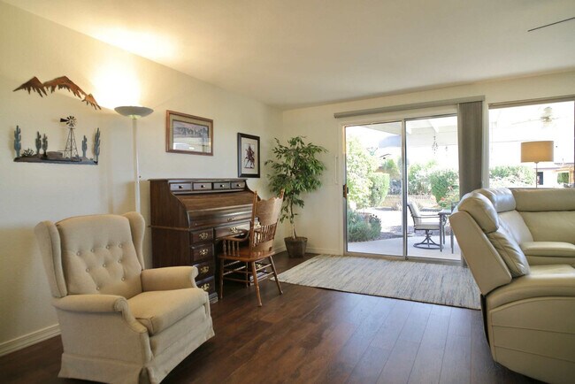 Foto del edificio - 8307 E Pueblo Ave