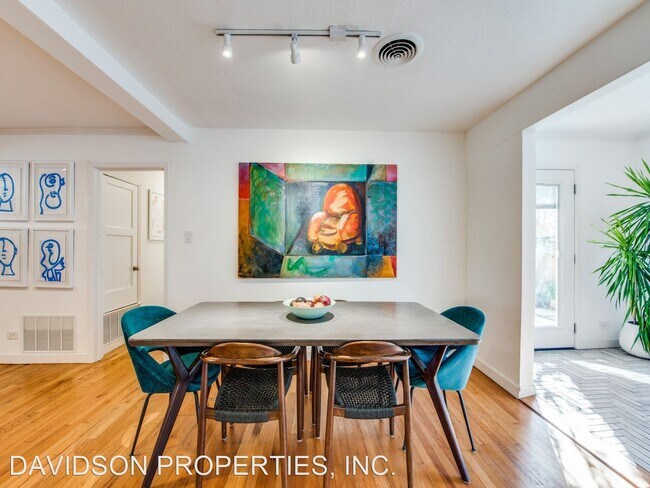 Foto del edificio - 3 br, 2 bath House - 102 Wellesley Blvd