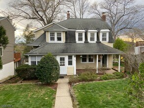 Building Photo - 1244 Birch St