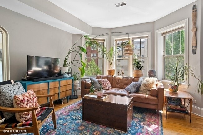 Foto del edificio - 5402 N Kenmore Ave