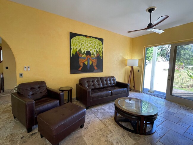 Building Photo - Spacious 4-Bedroom Retreat in Haiku with S...