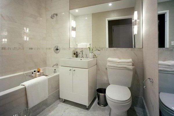 Primary Photo - 323 W 13th St