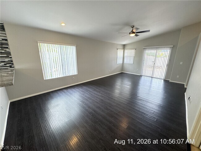 Foto del edificio - 279 Deerleap Cir