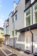 Building Photo - 8551B Midvale Ave N