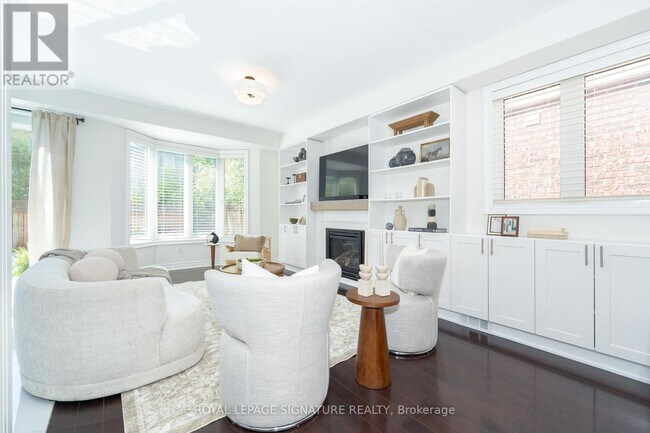 Photo du bâtiment - 2355 Pilgrim Square