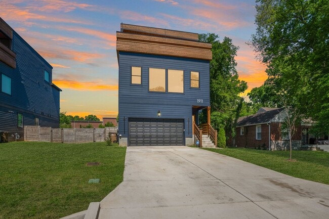 Luxury Nashville Retreat with Skyline & River Views | 4BR + Rooftop Entertainment Loft - Luxury Nashville Retreat with Skyline & River Views | 4BR + Rooftop Entertainment Loft