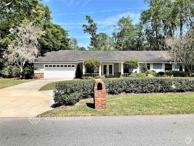 Building Photo - 2257 The Woods Dr