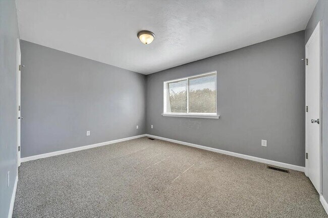 Foto del edificio - 3433 Garden City Blvd SE