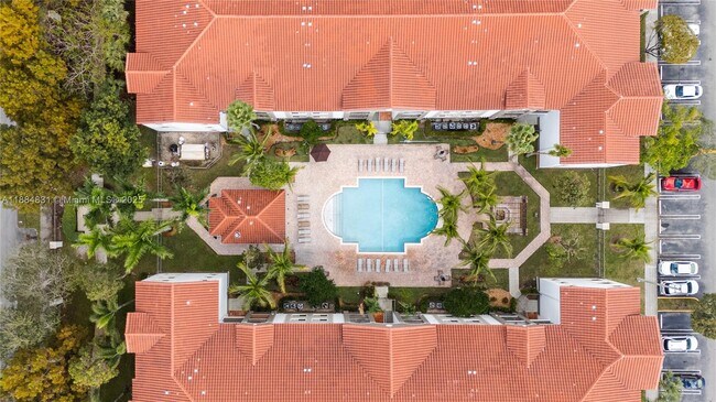 Foto del edificio - 6821 SW 44th St