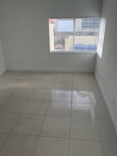 Foto del edificio - 1220 Marseille Dr