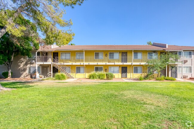 Complejo - Harmon Hills