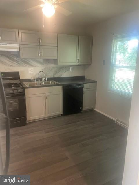 Building Photo - 9517 Pryde Dr