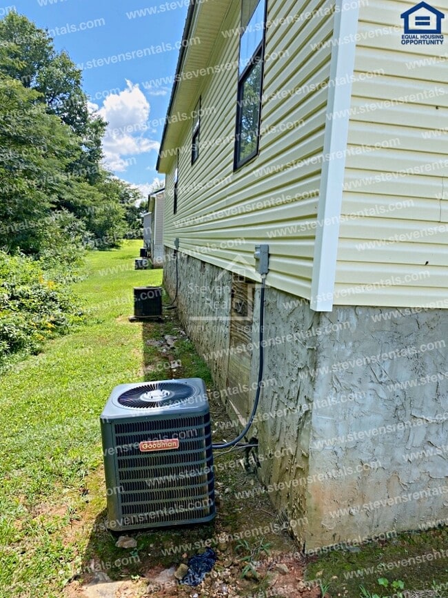 Building Photo - 232 Dogwood Pointe Dr