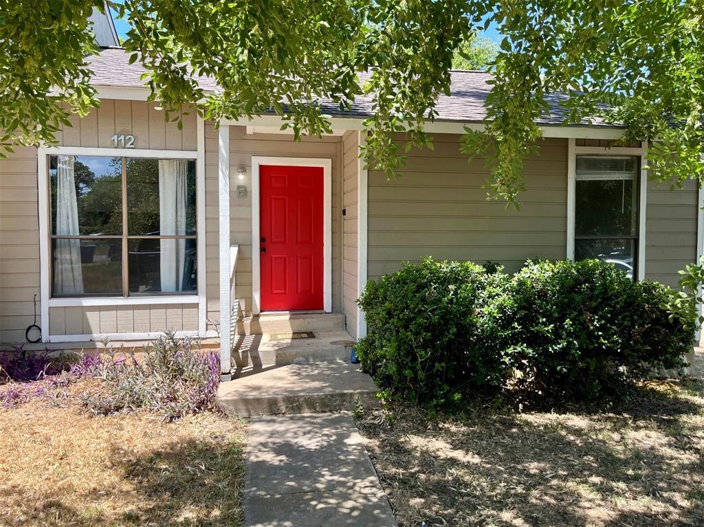 112 Hillside Cove, Elgin, TX 78621 Townhome Rentals in Elgin TX