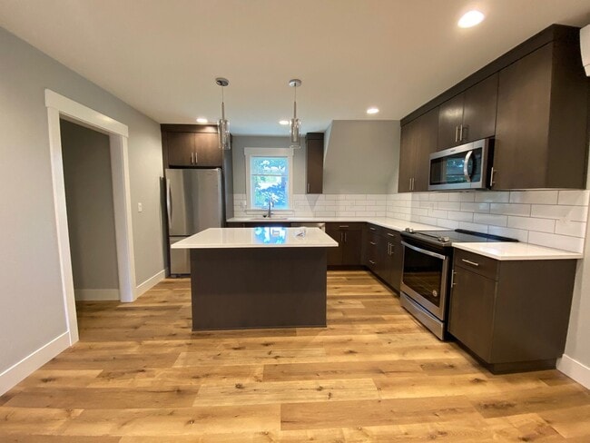 Foto del edificio - 408 Pine St