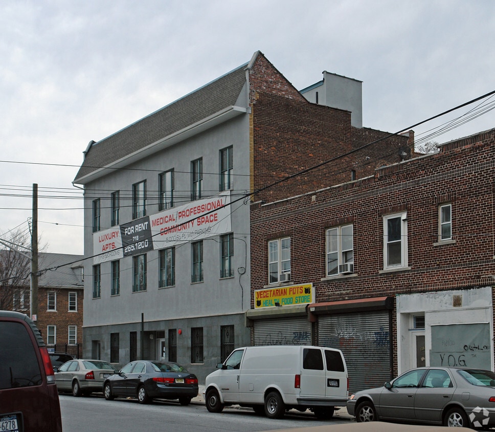 281 - 289 E 53rd St. - 281-289 E 53rd St