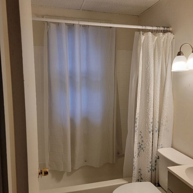 Building Photo - 116 Campbell Ave