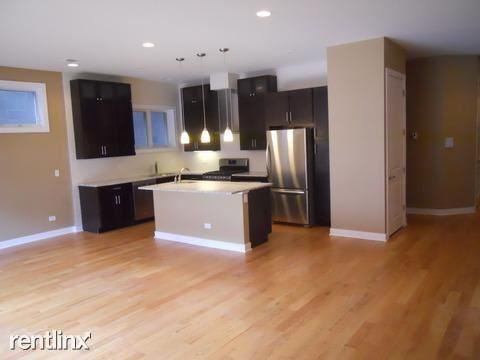 Foto del edificio - 1412 W Chicago Ave