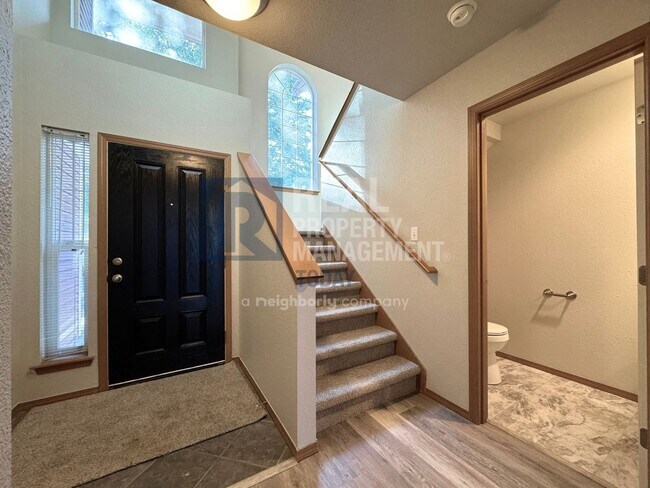 Foto del edificio - Alicia Meadows 3-bedroom, 2.5-bath Townhome!