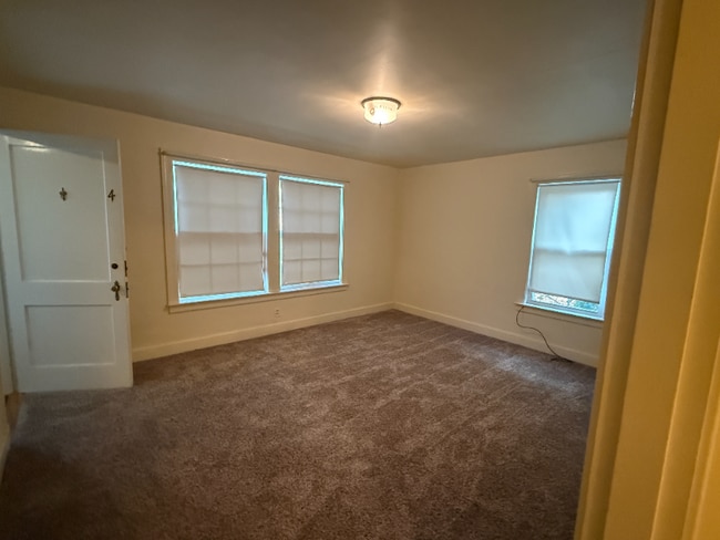 Photo - 118 1/2 Kennedy Ave Apartment