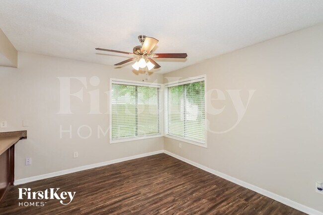 Foto del edificio - 4119 Tasselwood Ln