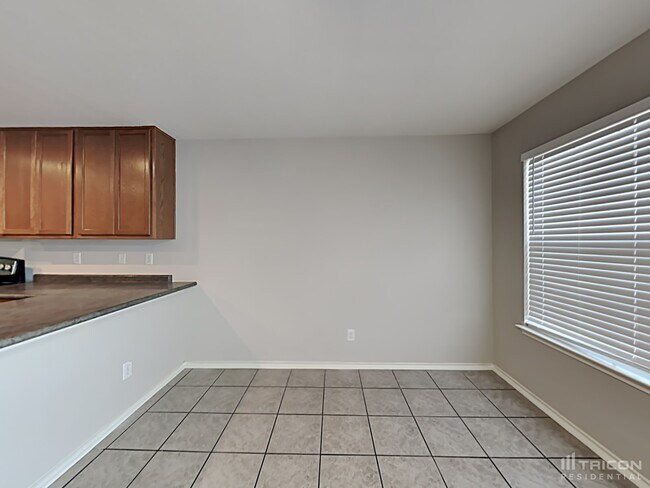 Foto del edificio - 9907 Carswell Peak