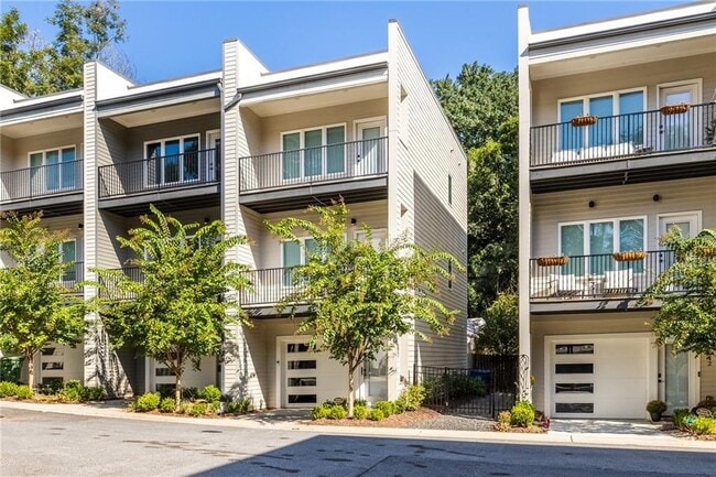 Foto del edificio - 1438 Walker Pl SE