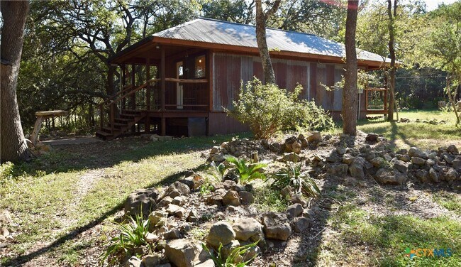 Building Photo - 2301 Lime Kiln Rd