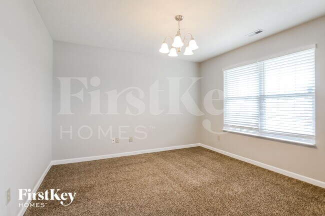 Foto del edificio - 2702 Kilmurray Dr